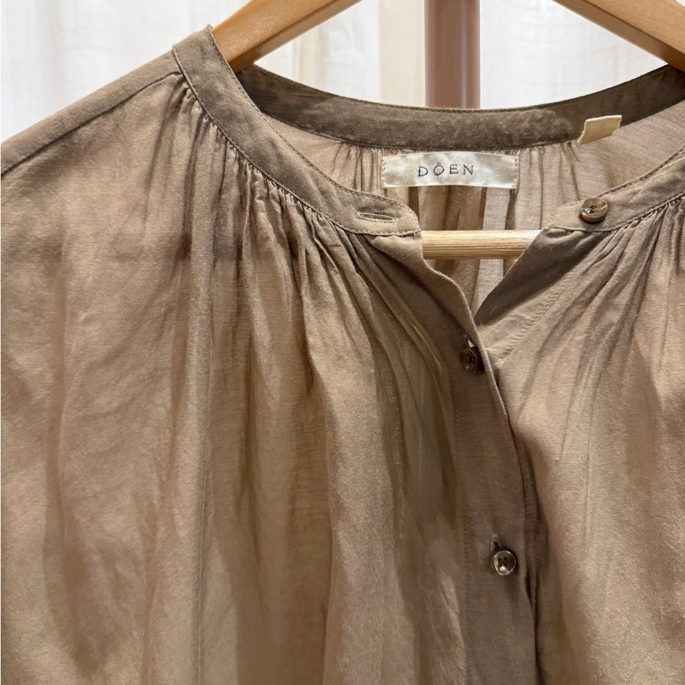 Like New Doen Jane Olive Green Silk Gathered Button-Front Blouse - Picture 2 of 3